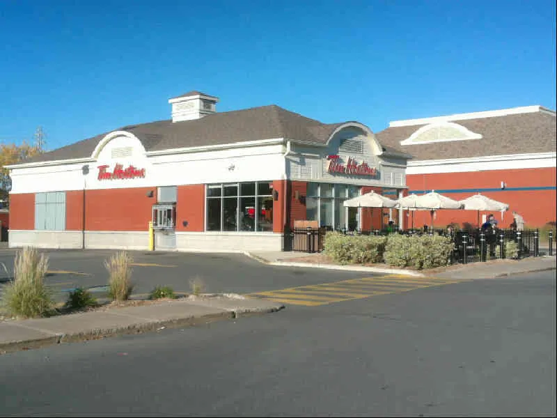 Tim Hortons at 108, Beaurepaire Dr, Beaconsfield