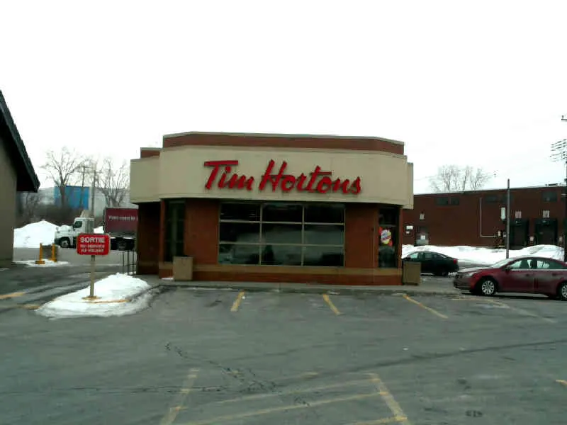 Tim Hortons at 1300, Rte Transcanadienne Sud, Dorval