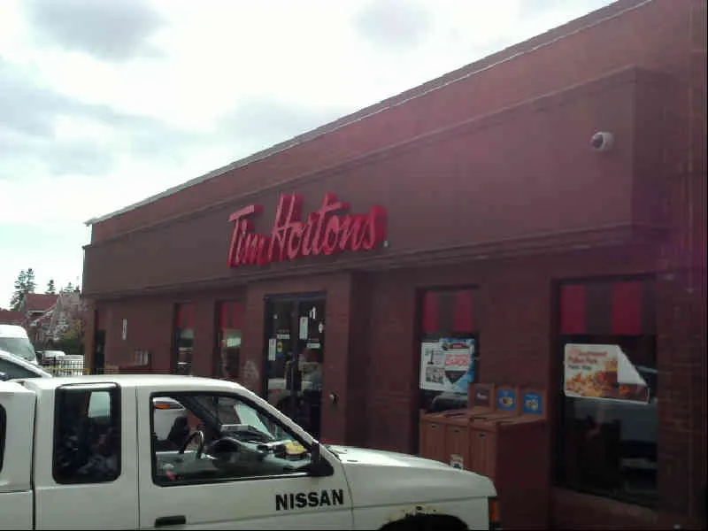 Tim Hortons at 144 Dundas St W, Mississauga