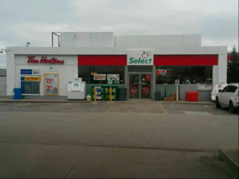Tim Hortons at 1500 Dundas St West, Oakville