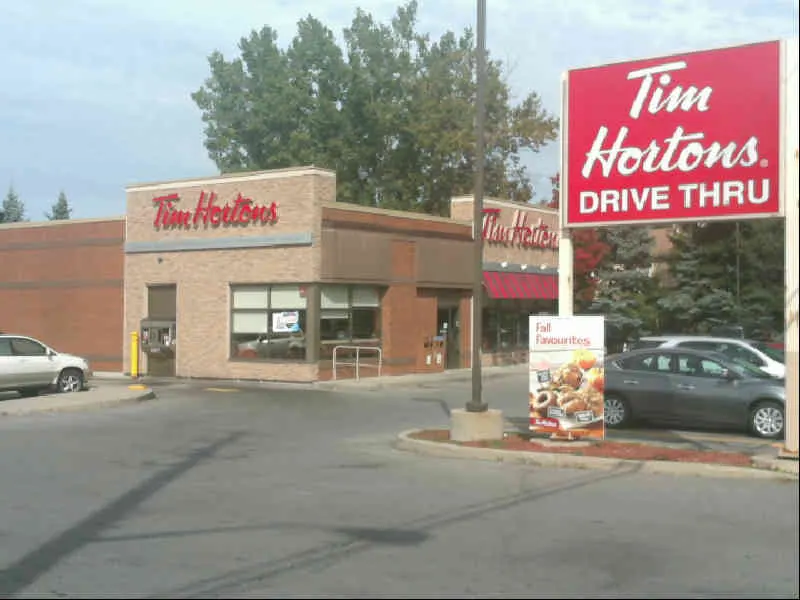 Tim Hortons at 1665 Hunt Club Road, Ottawa