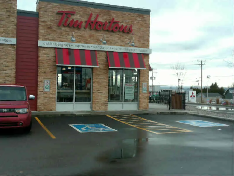 Tim Hortons at 1775, Avenue Du Pont S, Alma