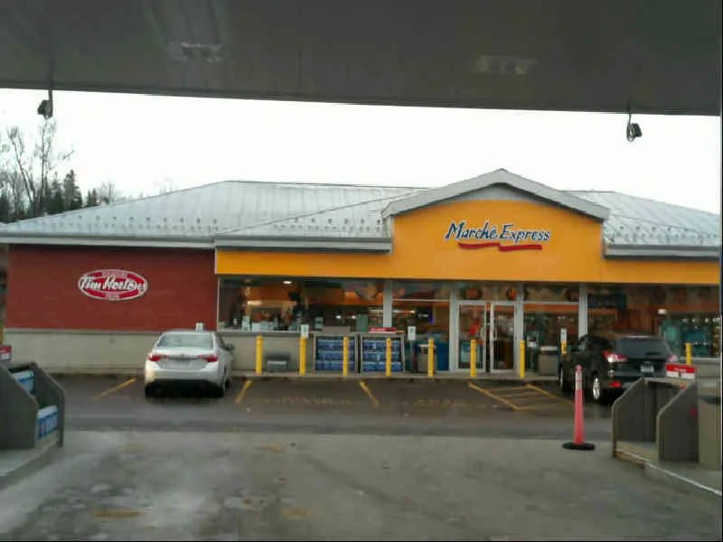 Tim Hortons at 201, Avenue De La Gare, St-Sauveur