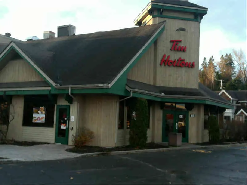 Tim Hortons at 202, Av. De La Gare, St-Sauveur