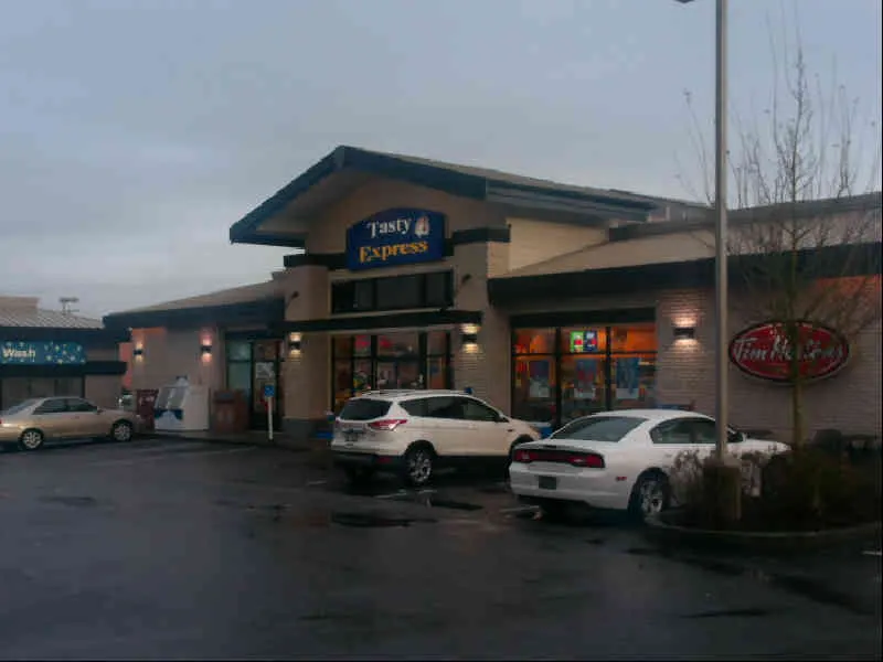 Tim Hortons at 2360 King George Blvd, Surrey