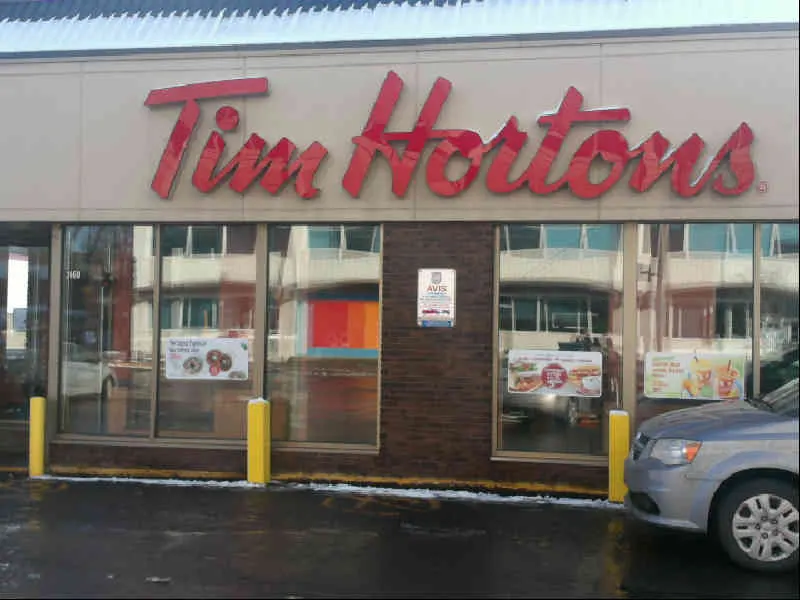 Tim Hortons at 2460, Rue Dandurand, Montreal
