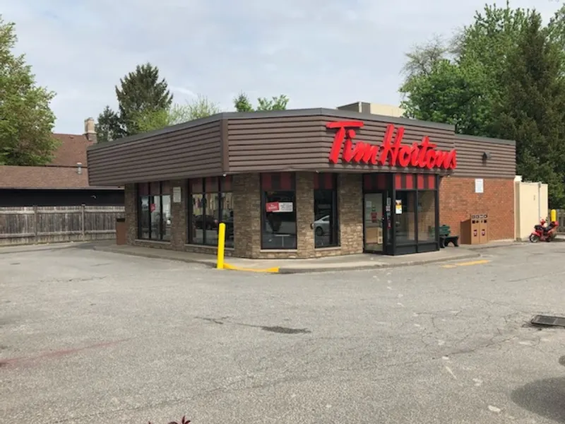 Tim Hortons at 275 Tecumseh Blvd W, Windsor