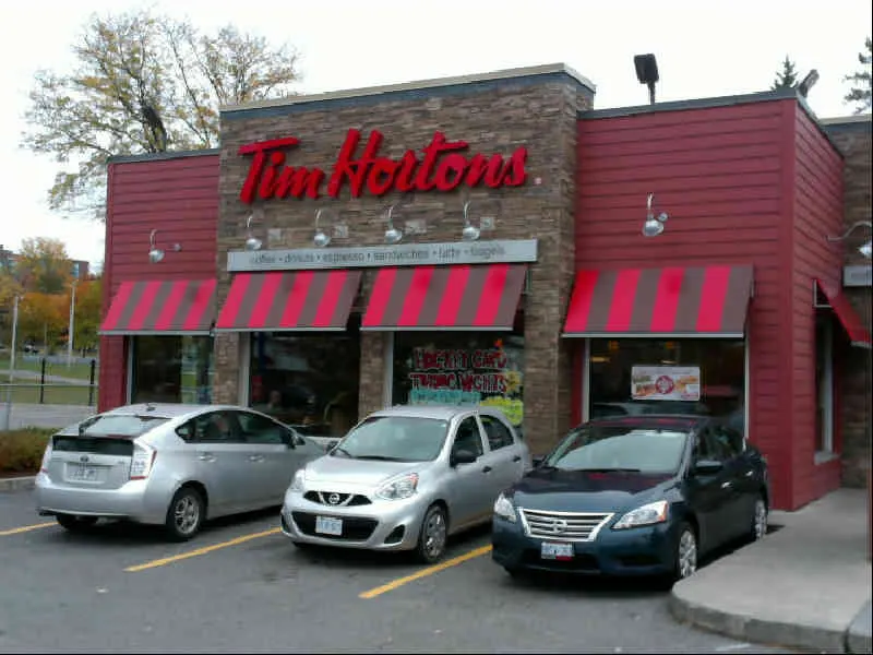 Tim Hortons at 2970 Carling Avenue, Ottawa