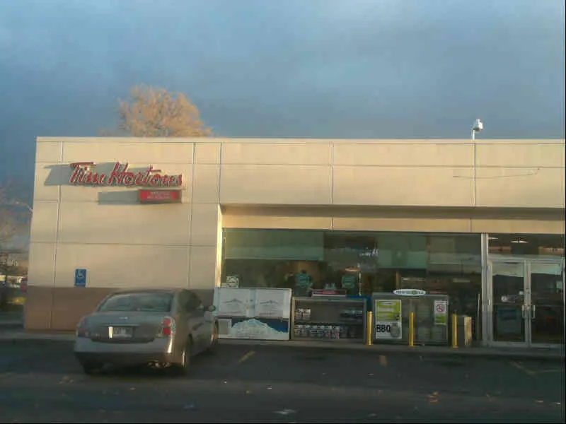 Tim Hortons at 310, Boul. Roland-Therrien, Longueuil