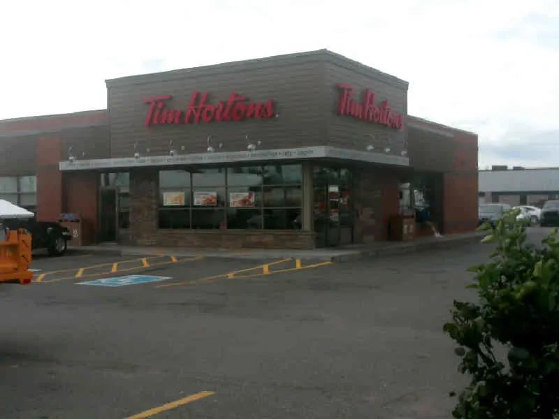 Tim Hortons at 3224 Hawthorne Rd, Ottawa