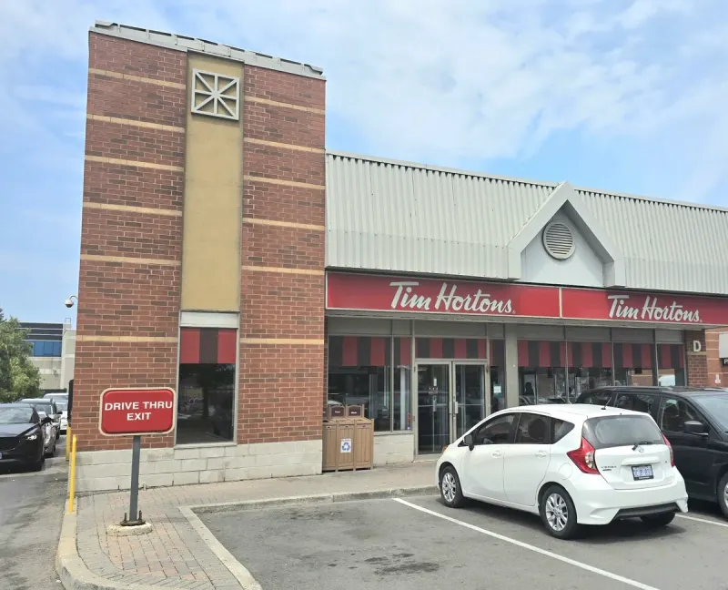 Tim Hortons at 3650 Langstaff Road, Woodbridge