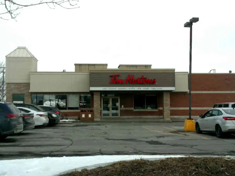 Tim Hortons at 3838, Boul. De La Cote-Vertu, Saint-Laurent