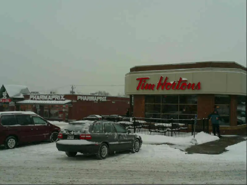 Tim Hortons at 3862, Boul. St-Charles, Kirkland