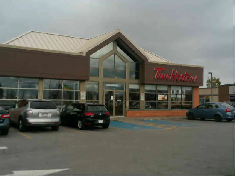 Tim Hortons at 400, Montee Des Pionniers, Terrebonne