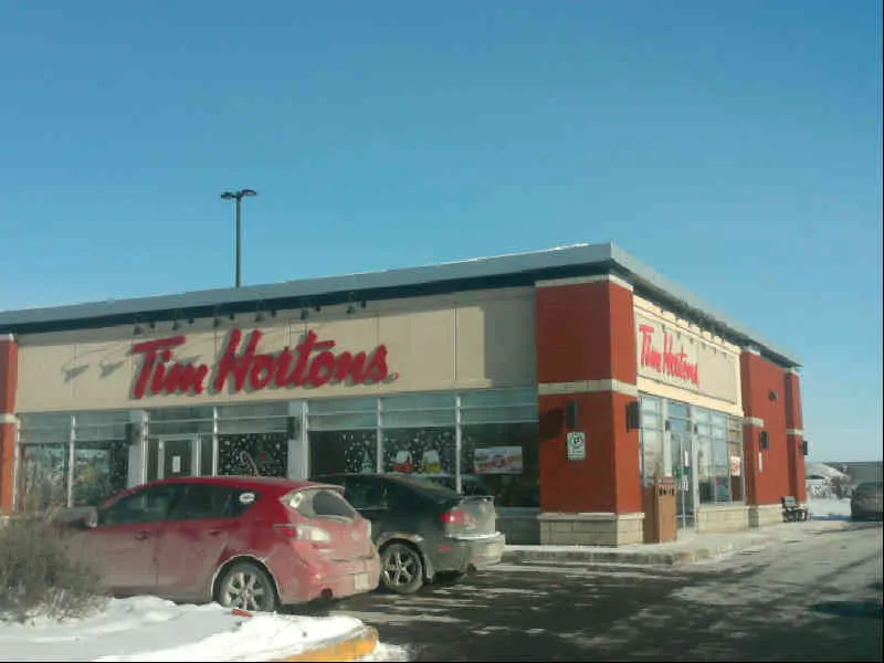 Tim Hortons at 400, Rue Strasbourg, Candiac