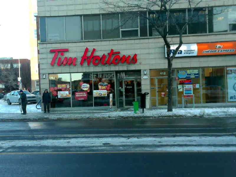 Tim Hortons at 410, Rue Jean-Talon Ouest, Montreal