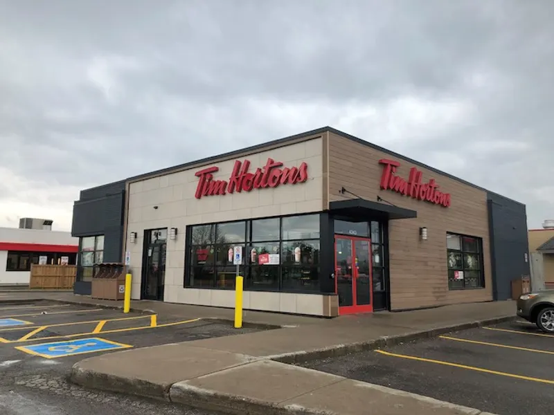 Tim Hortons at 4343 Wellington Rd S, London