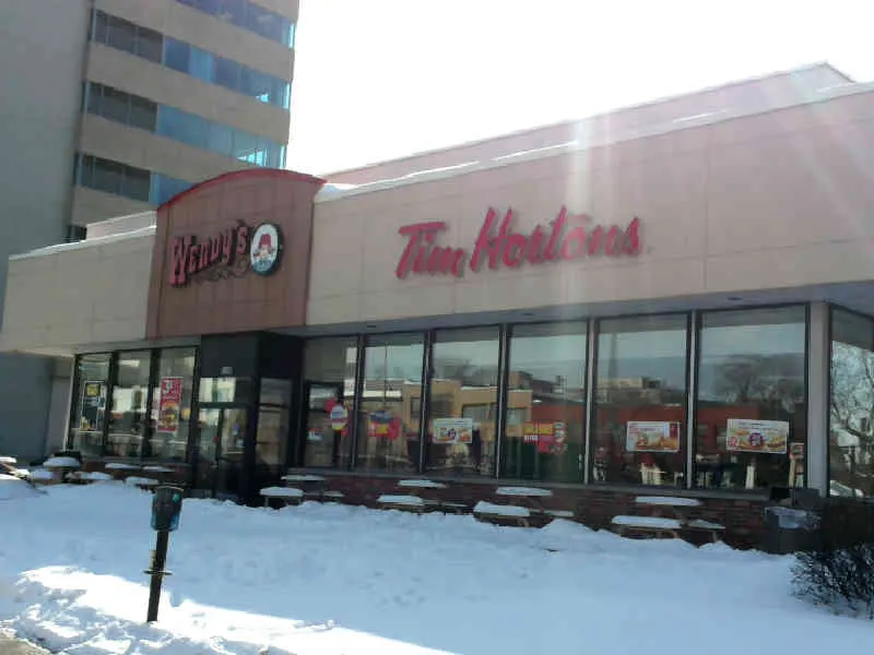 Tim Hortons at 5180, Boul. Decarie, Montreal