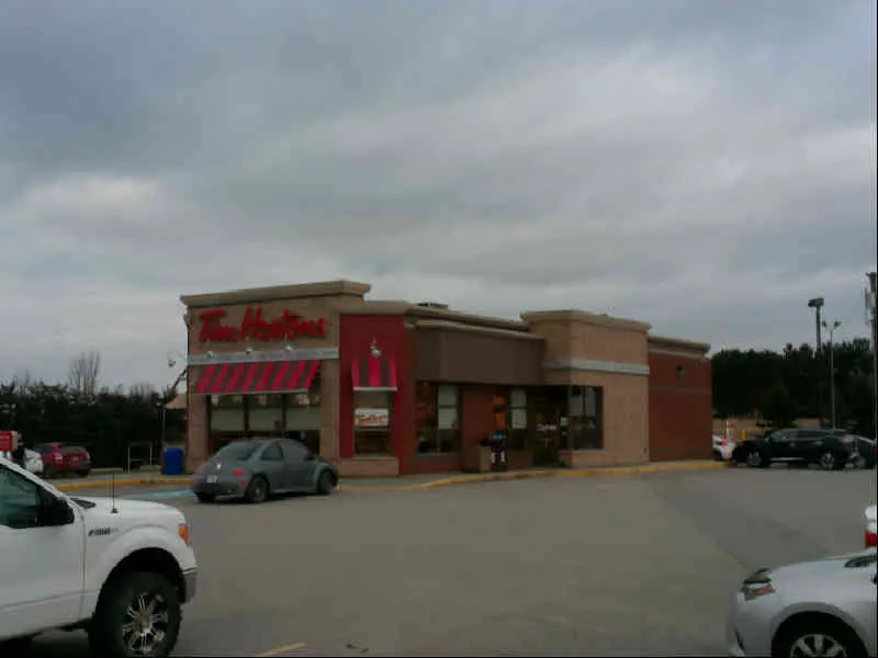 Tim Hortons at 54 Rue Canada, Saint-Quentin