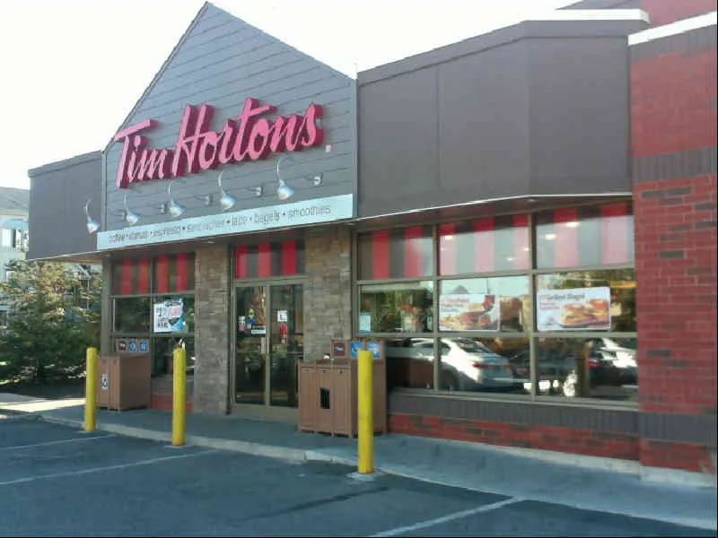 Tim Hortons at 5614 Tenth Line West, Mississauga