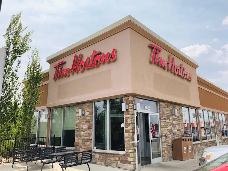 Tim Hortons at 5855 Rochdale Blvd, Regina
