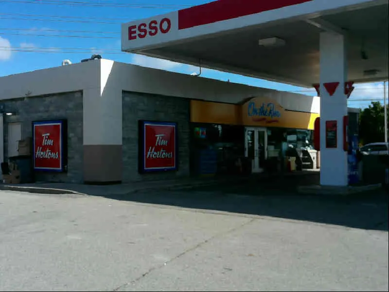 Tim Hortons at 5980 Hurontario St, Mississauga