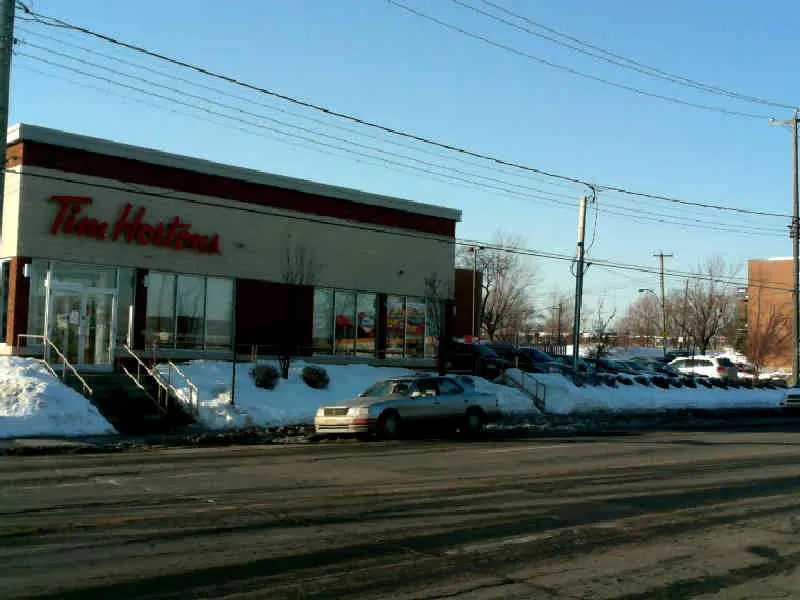 Tim Hortons at 6765, Rue Hochelaga, Montreal