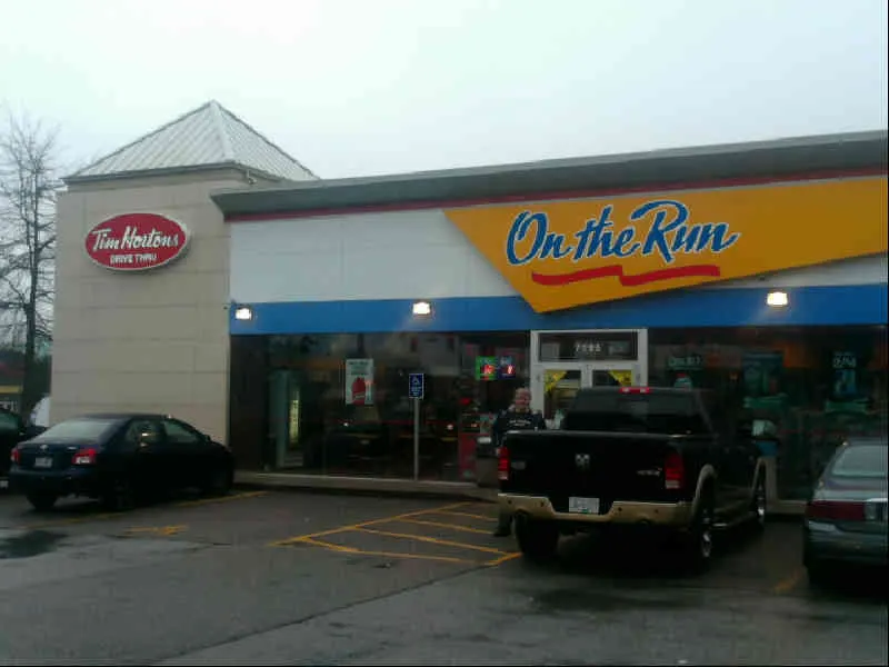 Tim Hortons at 7195 King George Hwy, Surrey