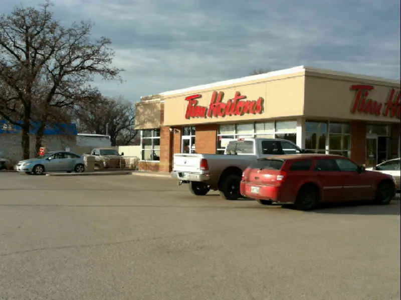 Tim Hortons at 805 Thornhill Street, Morden