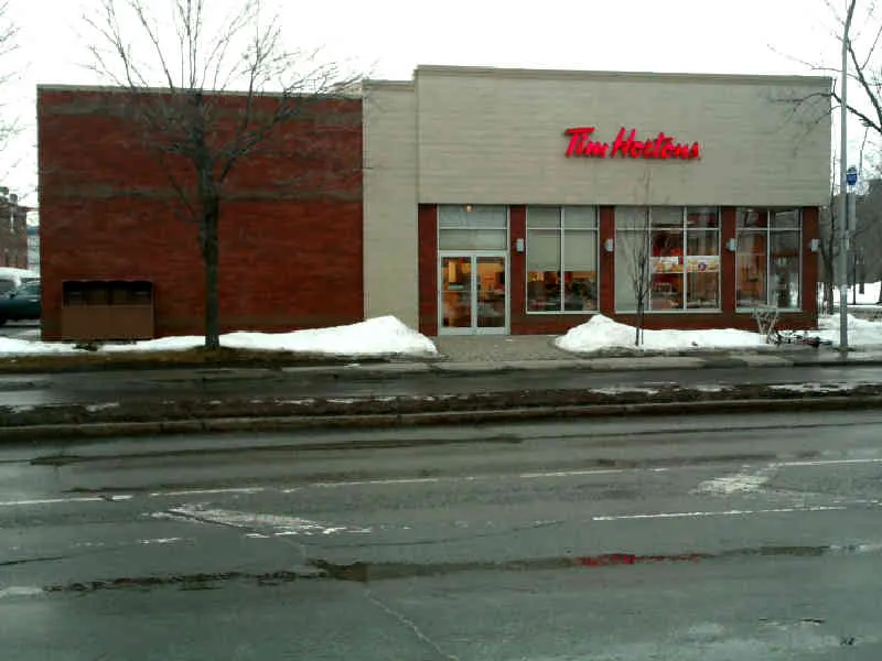 Tim Hortons at 825, Ch. De Chambly, Longueuil