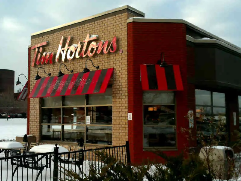 Tim Hortons at 895, Rue St-Laurent Ouest, Longueuil