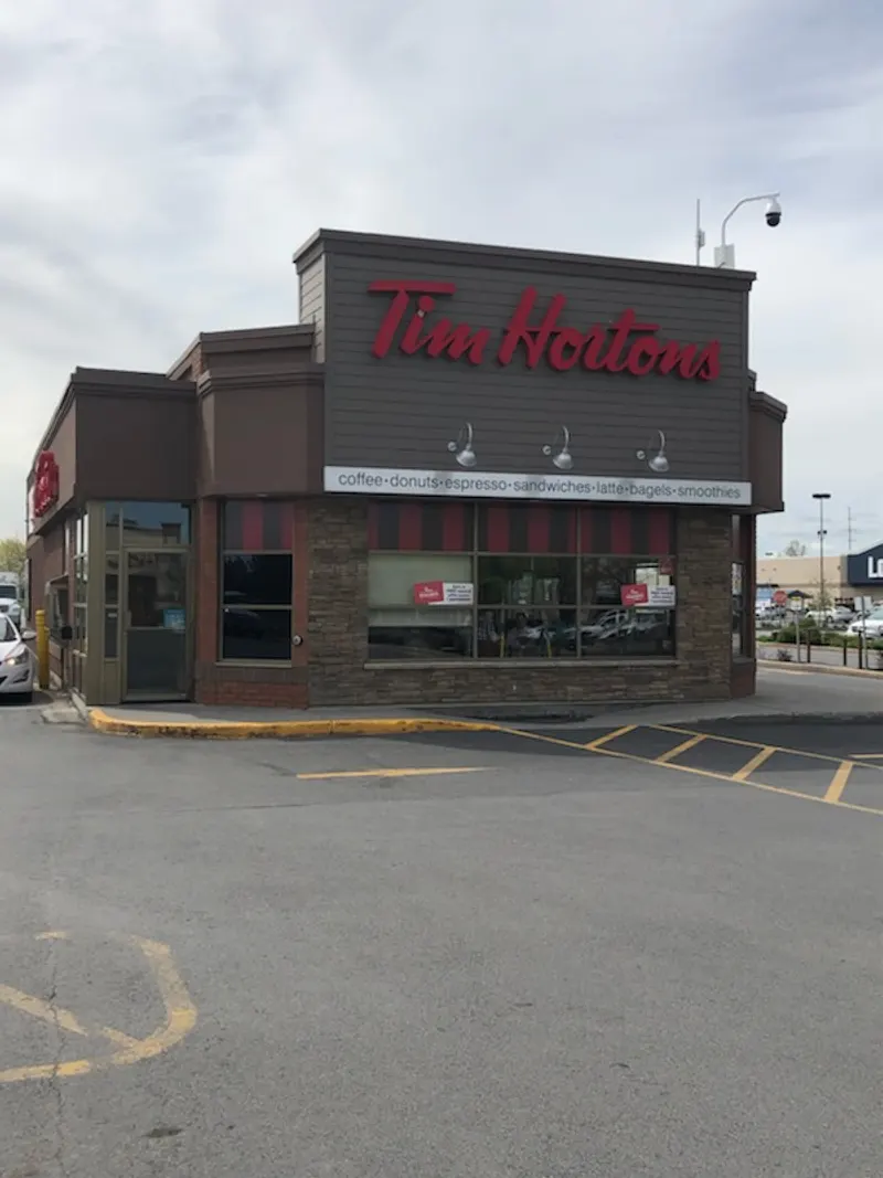Tim Hortons at 960 Brookdale Ave, Cornwall