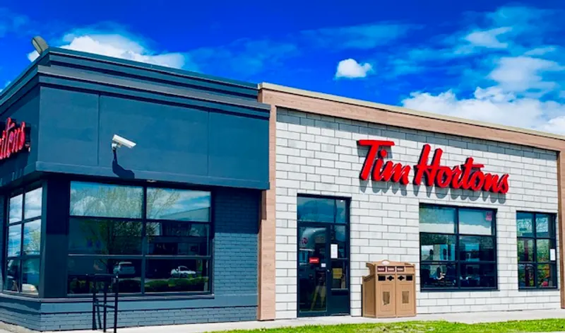 Tim Hortons at 9725, Boul Henri Bourassa Est, Montreal