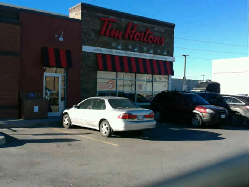 Tim Hortons at 980 St. James Street, Winnipeg